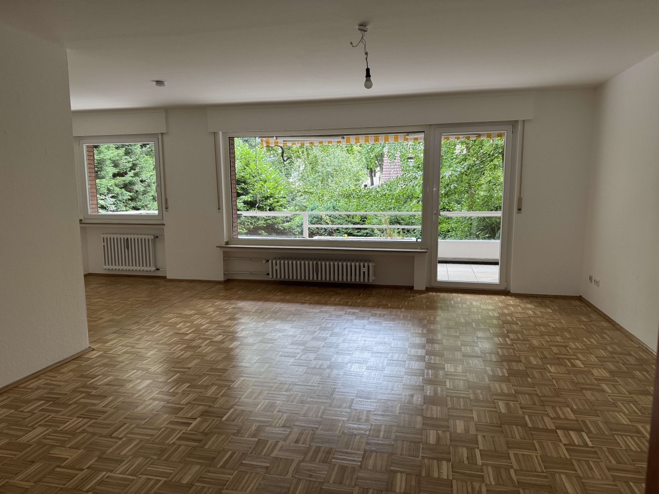2 bedrooms Apartment in Essen, Germany No. 259574