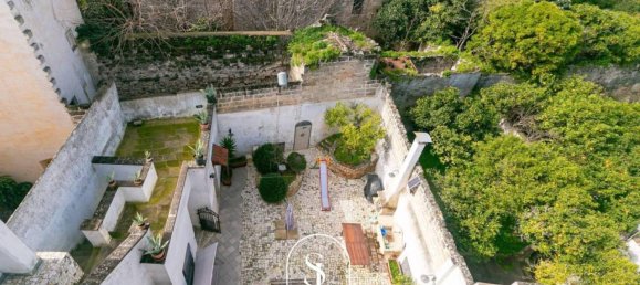 Дом с 8 комнатами в Nardò, Италия № 233691 12