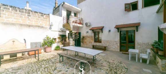 Дом с 8 комнатами в Nardò, Италия № 233691 47