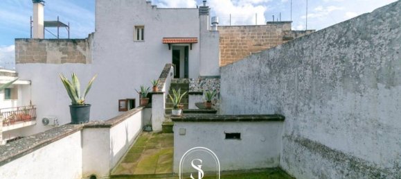 Дом с 8 комнатами в Nardò, Италия № 233691 3