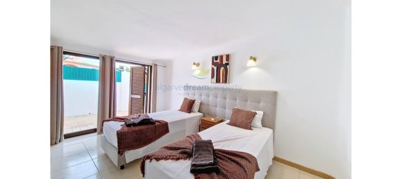 4 bedrooms Villa in Albufeira, Portugal No. 123650 4