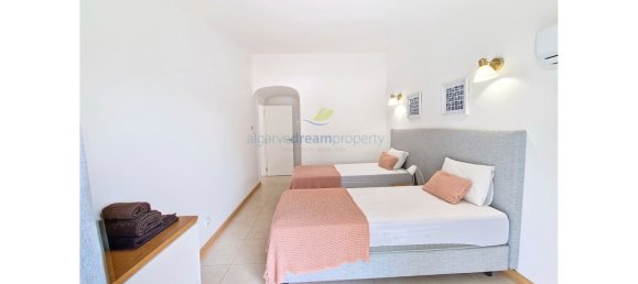 4 bedrooms Villa in Albufeira, Portugal No. 123650 9