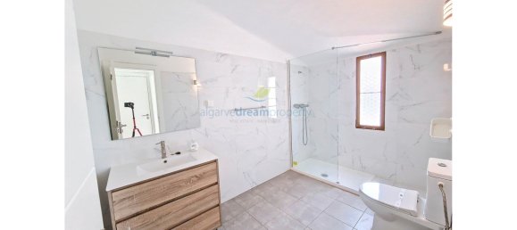 4 bedrooms Villa in Albufeira, Portugal No. 123650 16