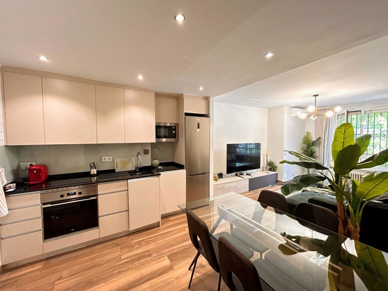 1 bedroom Apartment in Madrid, Spain No. 213870