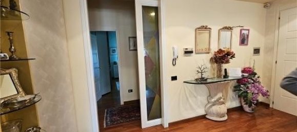 5 rooms Apartment in Empoli, Italy No. 31644 8