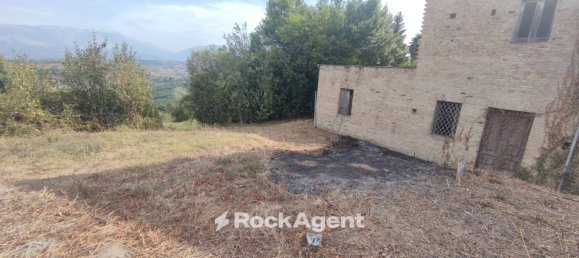 Дом с 2 спальнями в Чивитакуана, Италия № 185175 14