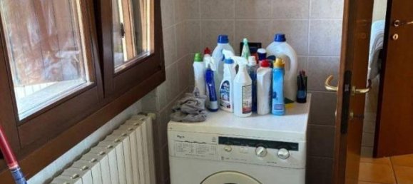 2-salle Appartement à Torri di Quartesolo, Italy No. 40463 9