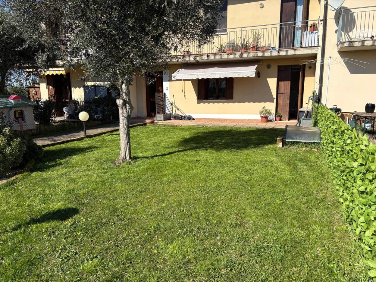 2-salle Appartement à Torri di Quartesolo, Italy No. 40463