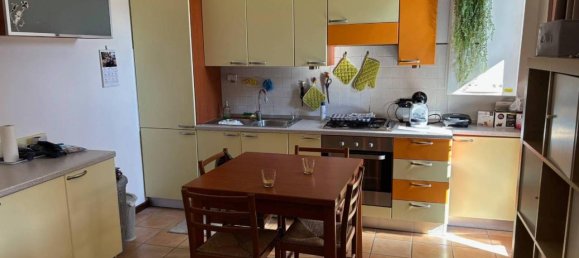 2-salle Appartement à Torri di Quartesolo, Italy No. 40463 5