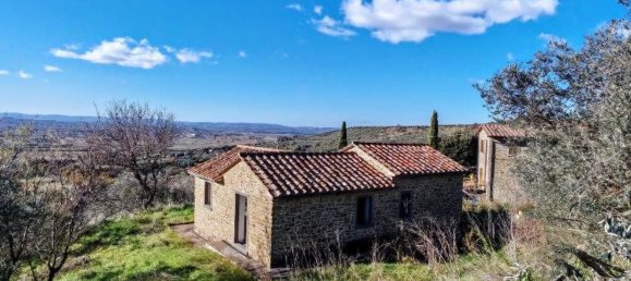 3-Zimmer Haus in Cortona, Italy, Nr. 78861 2