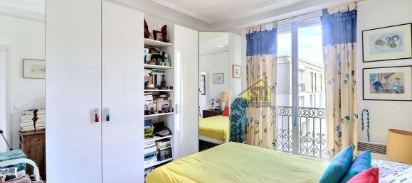 2 bedrooms Apartment in Paris, France No. 179407 4