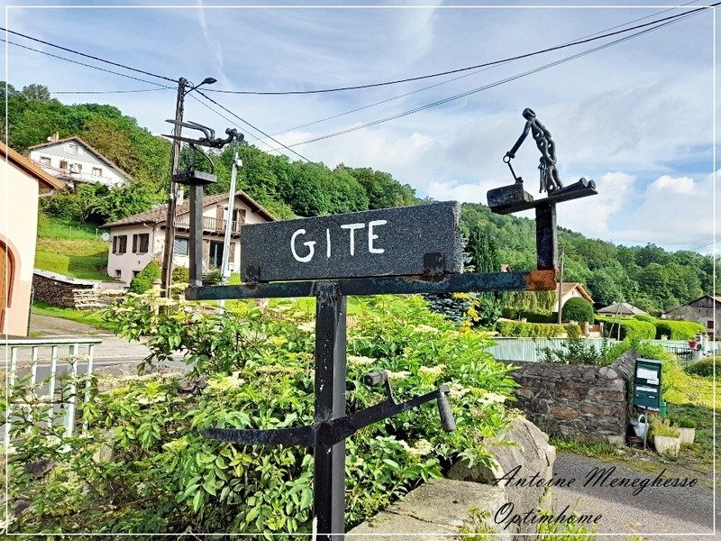 Casa de 3 dormitorios en La Croix-aux-Mines, France No. 67003