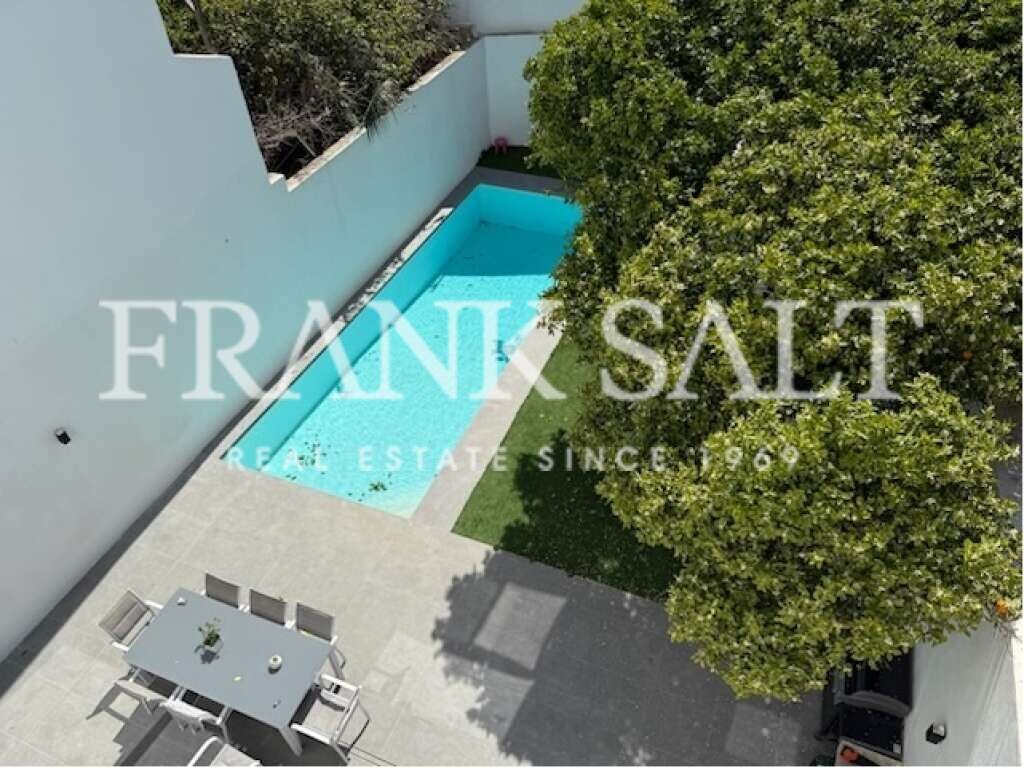 Дом с 6 спальнями в Аттард, Мальта № 2835