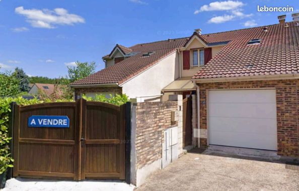 3 bedrooms House in Lisses, France No. 287192
