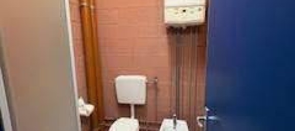 3-salle Appartement à Modena, Italy No. 280553 3