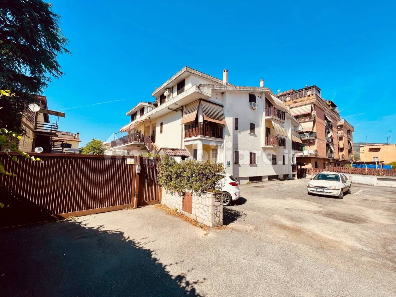 Квартира с 3 комнатами в Гуидония Монтечельо, Италия № 91995