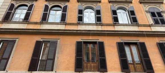 28m² Warehouse in Rome, Italy No. 72840 3