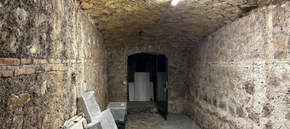 28m² Warehouse in Rome, Italy No. 72840 8