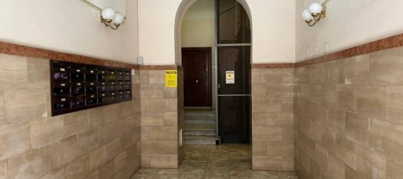 28m² Warehouse in Rome, Italy No. 72840 4