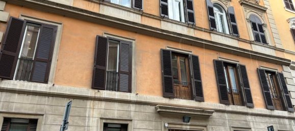 28m² Warehouse in Rome, Italy No. 72840 2