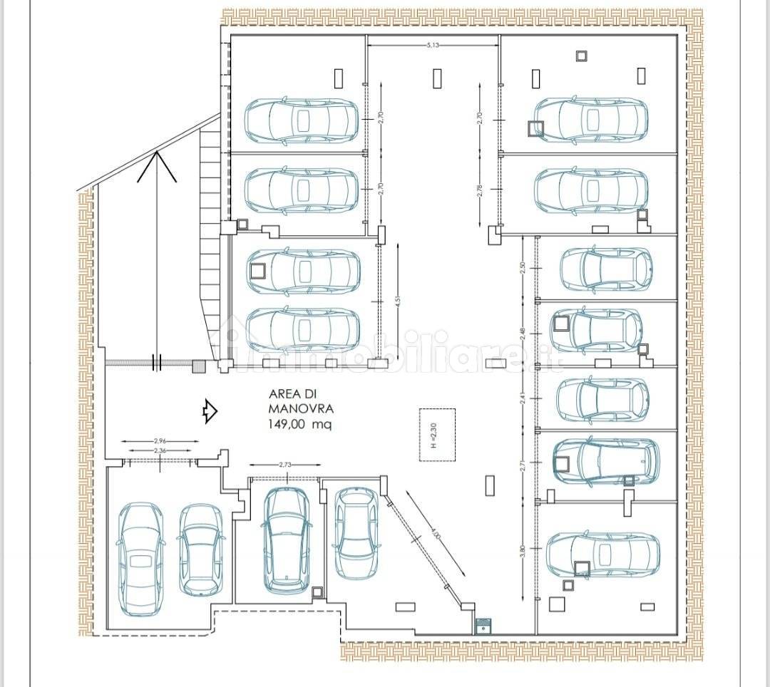 28m² Garage in Rome, Italy No. 73944