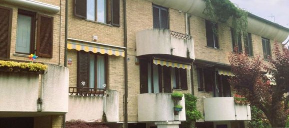 4 bedrooms House in Seregno, Italy No. 361140 4