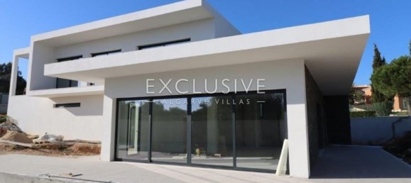 3 bedrooms Villa in Lagoa, Portugal No. 7650 3