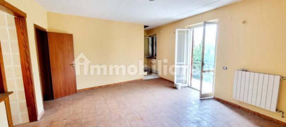 1 Schlafzimmer Wohnung in Pratola Serra, Italy, Nr. 132865 9