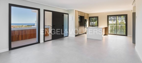 2 bedrooms Penthouse in Marbella, Spain No. 126518 5