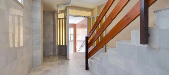 2 bedrooms Apartment in Torrevieja, Spain No. 182868 3