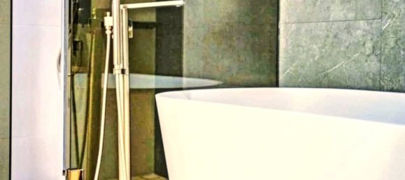 2 bedrooms Condo in Bangkok, Thailand No. 25574 6