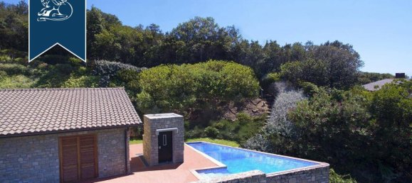 4 bedrooms Villa in Castiglione della Pescaia, Italy No. 331182 3