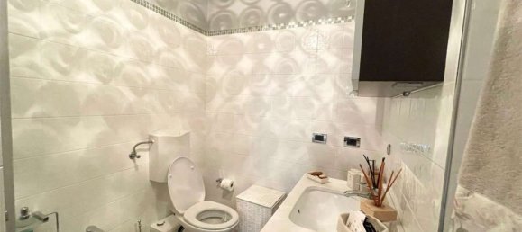 Apartamento de 4 habitaciónes en Castellarano, Italy No. 7448 14