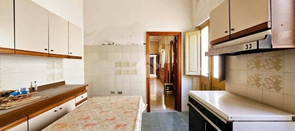 Дом с 5 комнатами в Куарту Сант'Элена, Италия № 177715 10