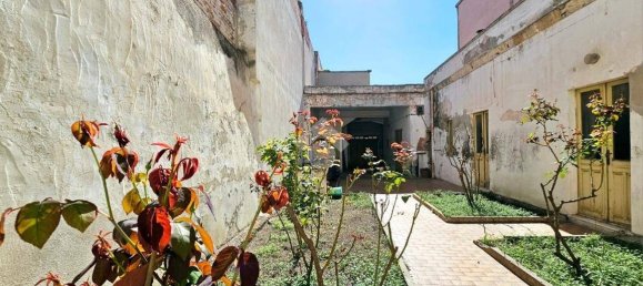 Дом с 5 комнатами в Куарту Сант'Элена, Италия № 177715 6