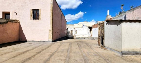 Дом с 5 комнатами в Куарту Сант'Элена, Италия № 177715 21