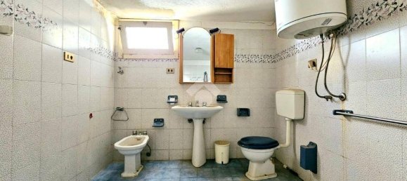 Дом с 5 комнатами в Куарту Сант'Элена, Италия № 177715 20