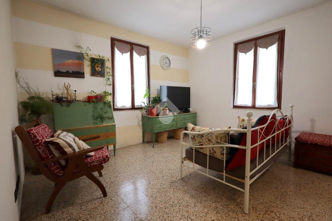 4-Zimmer Haus in Montirone, Italy, Nr. 234063