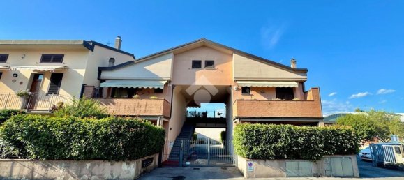 3 rooms Apartment in Prato, Italy No. 306468 25