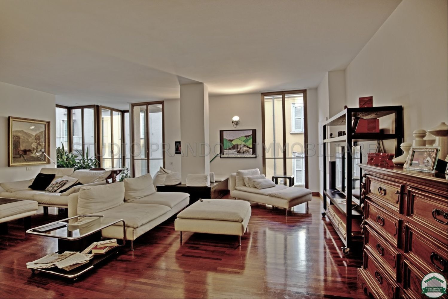 5غرفة شقة في Lecco, Italy رقم 285306