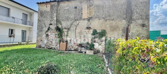 4 bedrooms House in Spinea, Italy No. 359373 10