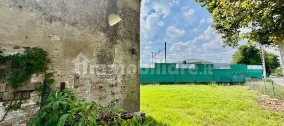 4 bedrooms House in Spinea, Italy No. 359373 13