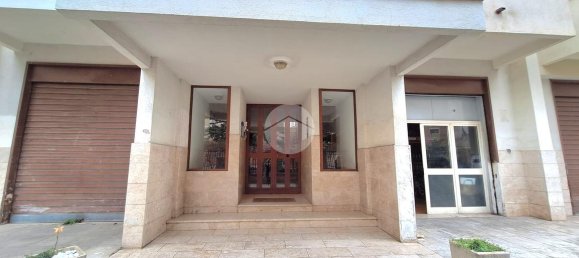 Apartamento de 5 habitaciónes en Palermo, Italy No. 15581 2