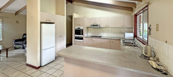 3 chambres Ferme à Brooklands, Australia No. 660 4