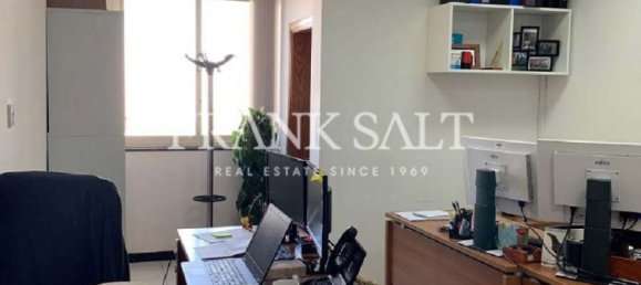 218m² Office in Valletta, Malta No. 12191 2