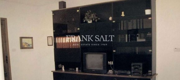 218m² Office in Valletta, Malta No. 12191 7