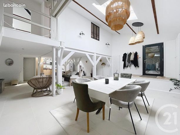 Apartamento de 4 dormitorios en Compiegne, France No. 309678