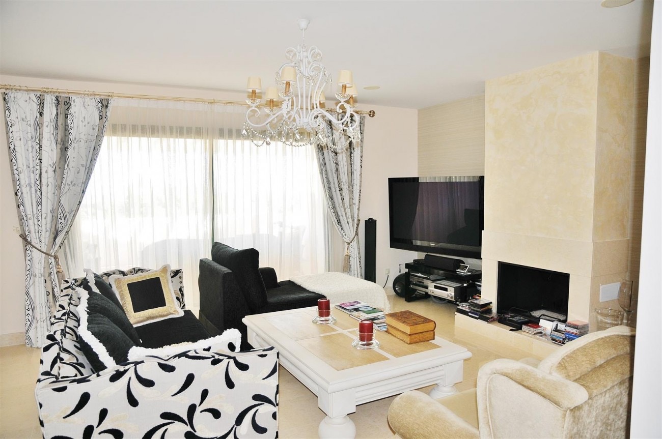 4 bedrooms Penthouse in Benahavis, Spain No. 4514