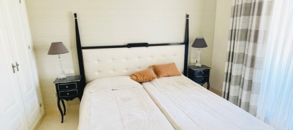 4 bedrooms Penthouse in Benahavis, Spain No. 4514 12