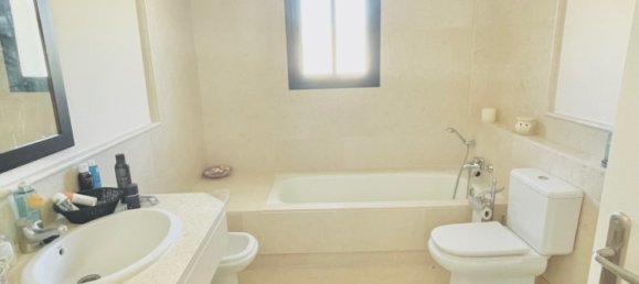 4 bedrooms Penthouse in Benahavis, Spain No. 4514 21